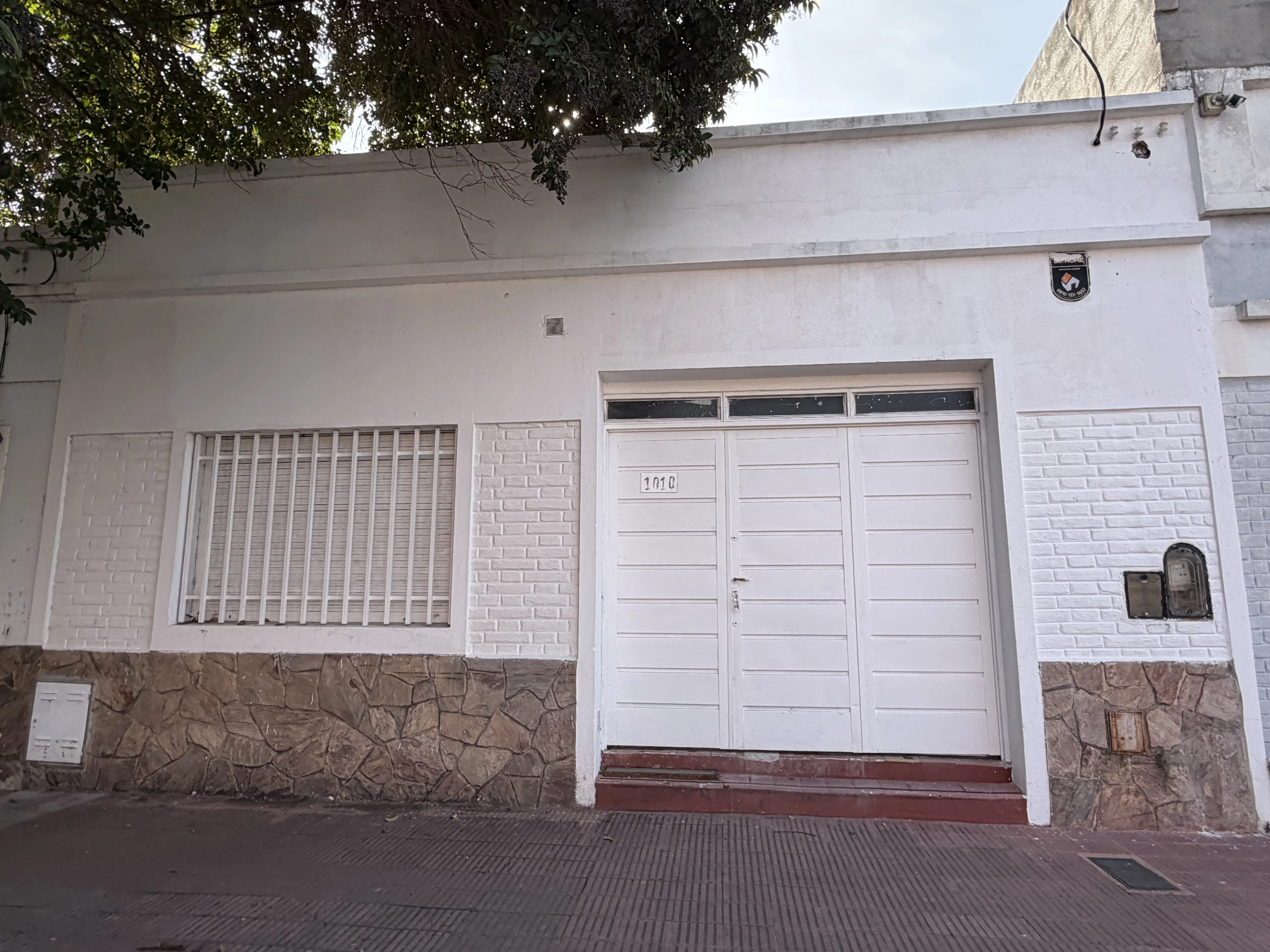 LOCAL/DEPOSITO EN ALQUILER