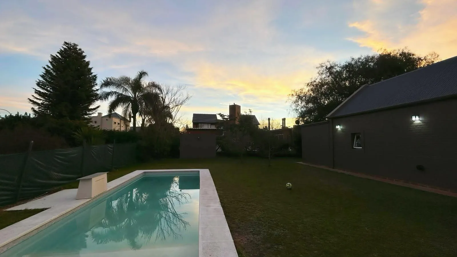 Barrio EXCLUSIVO, con SEGURIDAD permanente y excelente UBICACIÓN