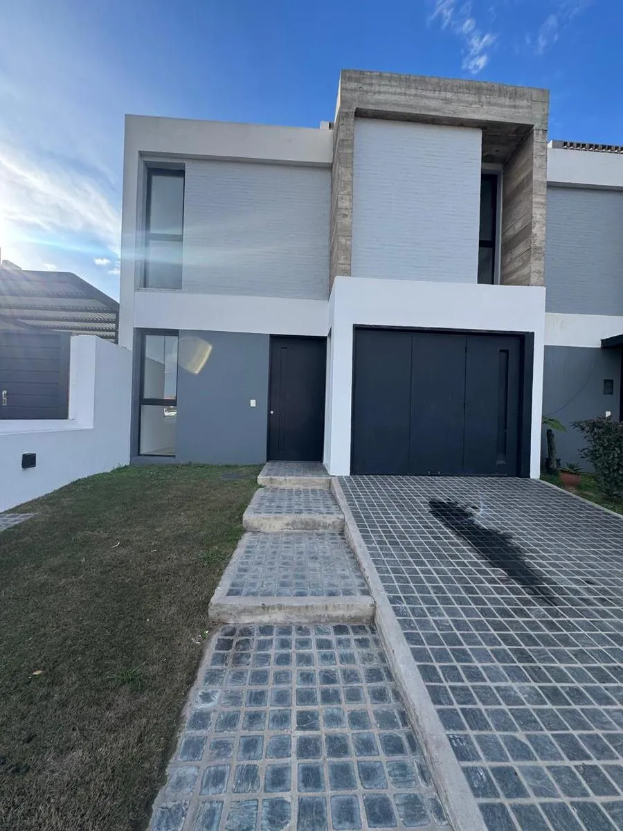 ALQUILER DUPLEX - PRADOS DE MANATIALES