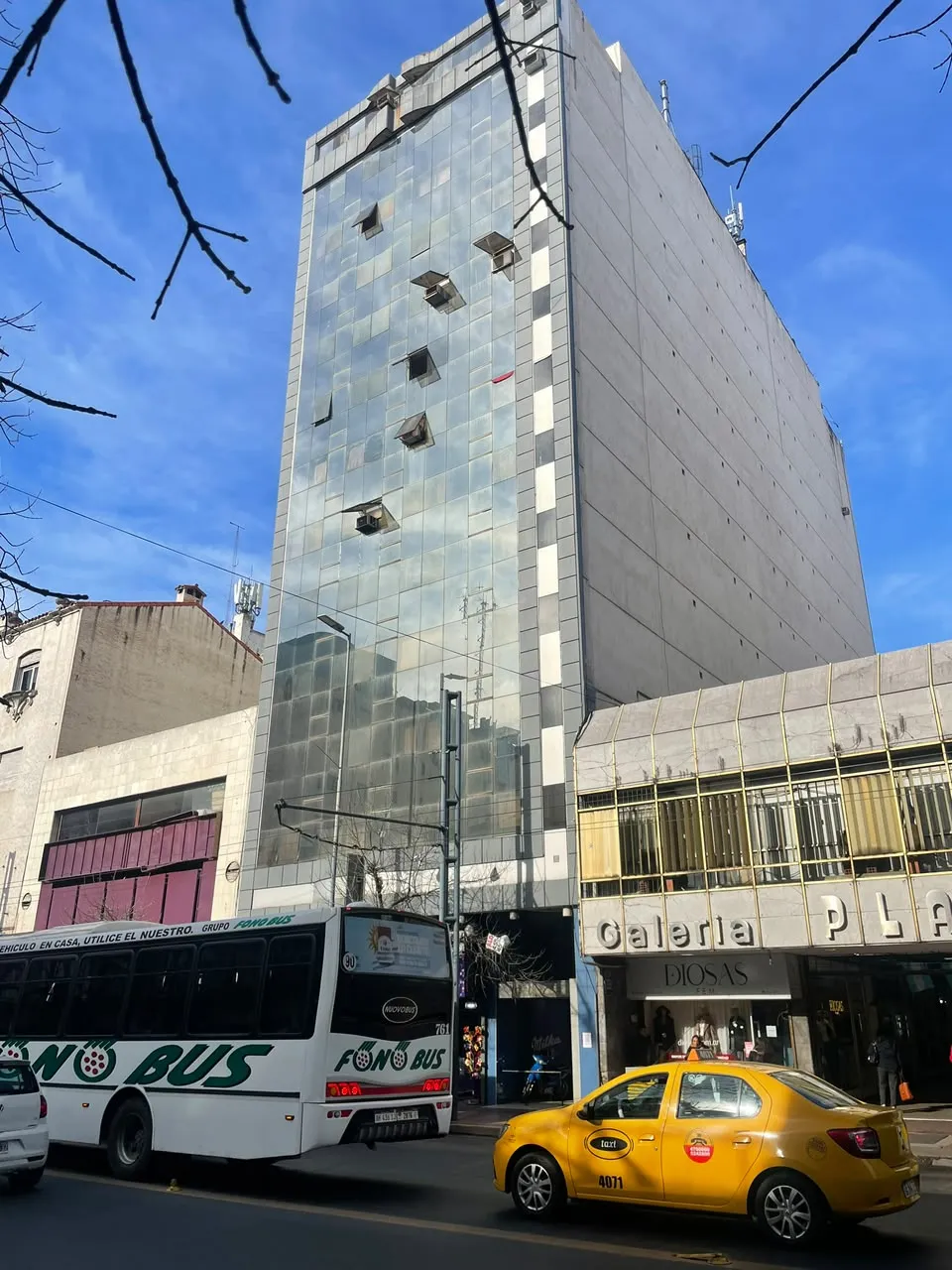 EN VENTA 1 DORMITORIO CENTRO