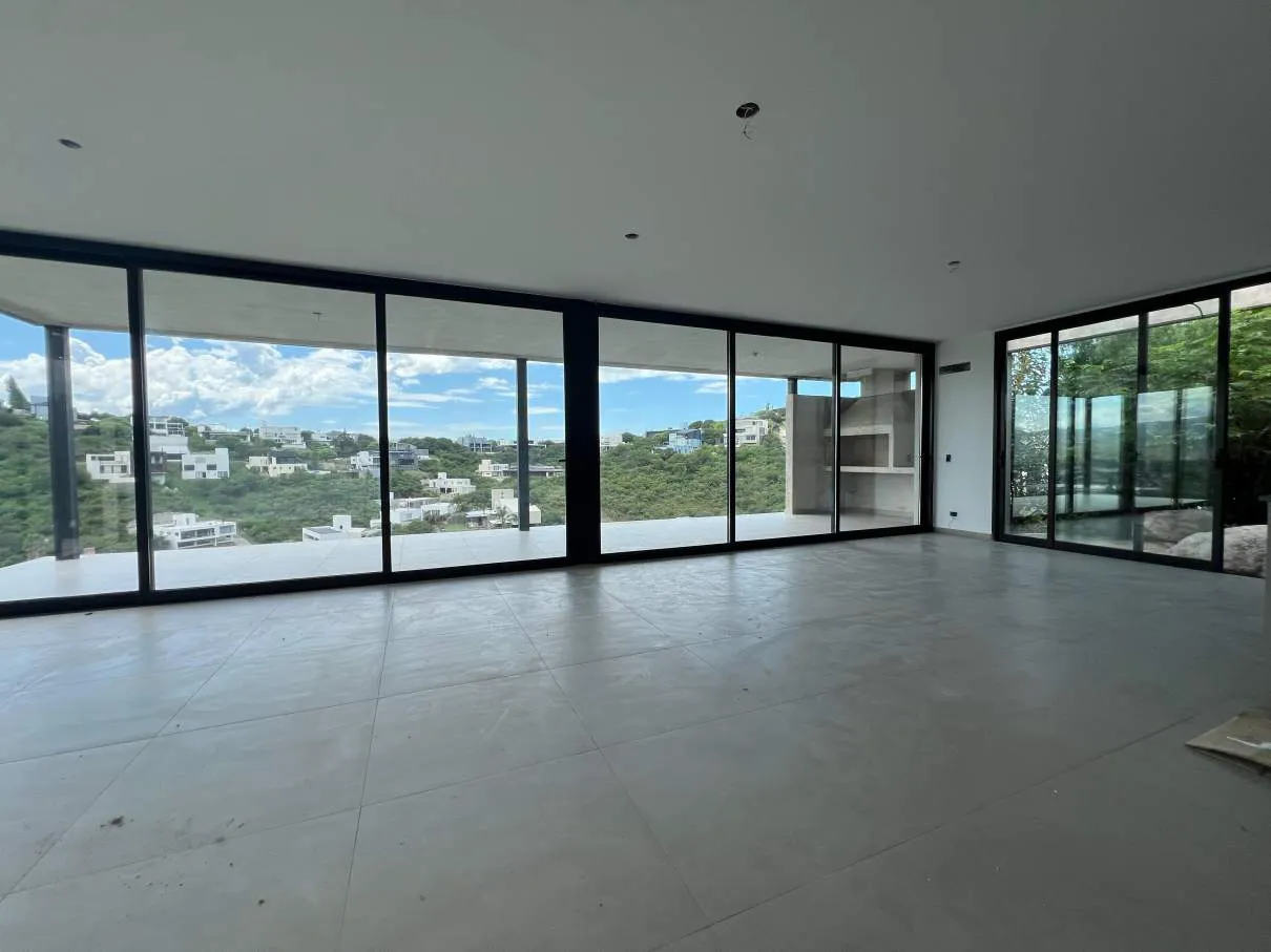 COUNTRY LA CUESTA  CASA A ESTRENAR EN VENTA!!