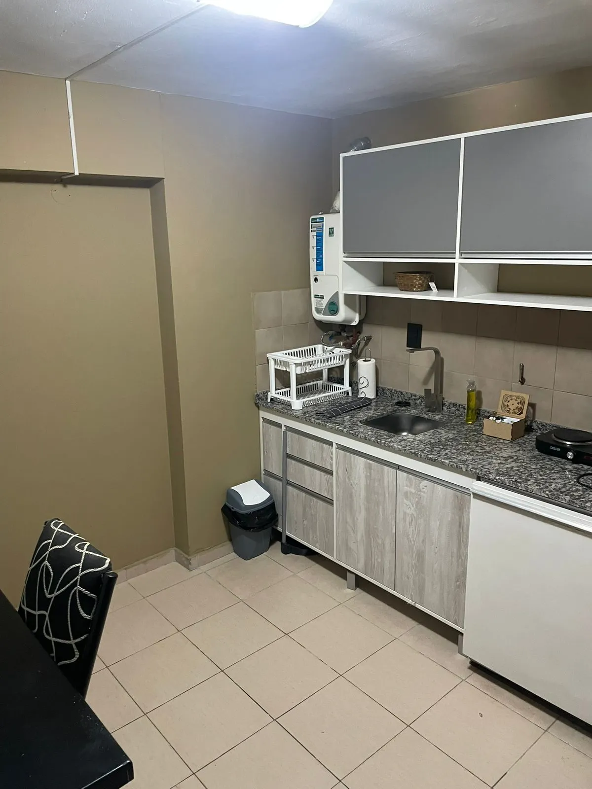 EN VENTA MONOAMBIENTE CENTRO!!!
