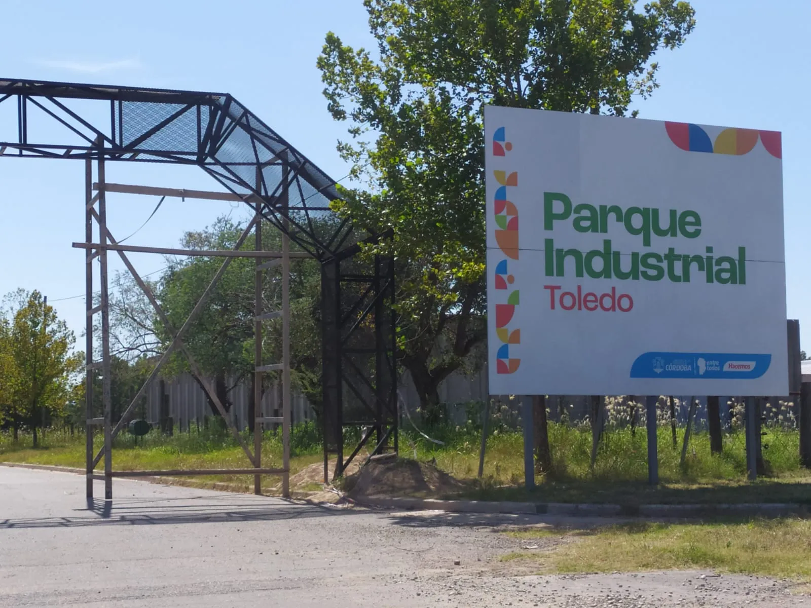 Terreno de 15000 m2 en Parque Industrial Toledo Córdoba