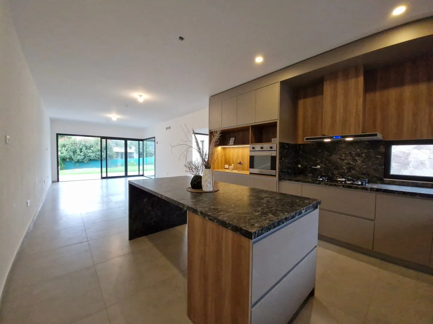 CASA EN VENTA 3 DORM. LAS CAÑITAS/MALAGUEÑO/A ESTRENAR/ESCRITURA