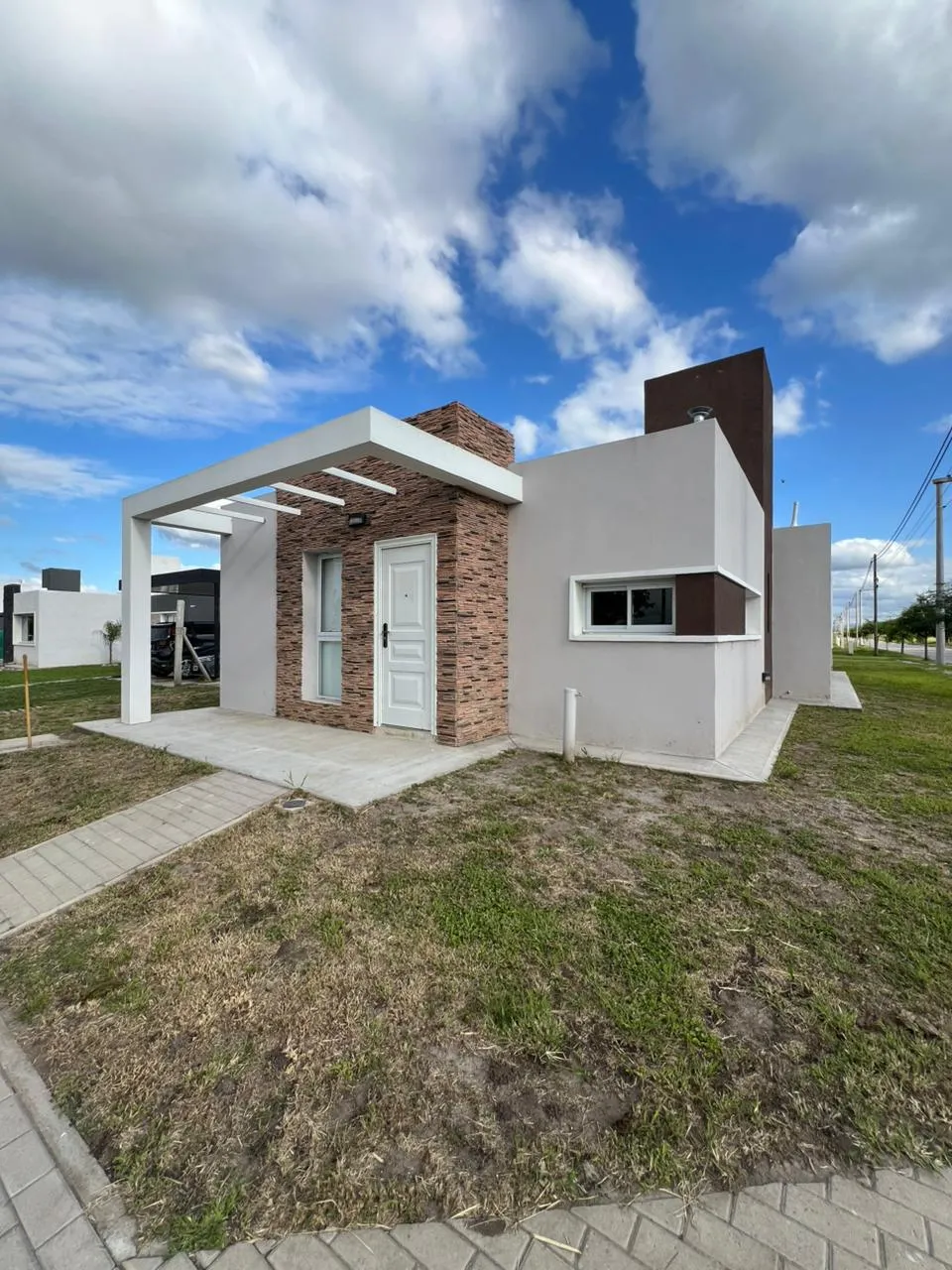 VENTA CASA ESQUINA 2 DORM APTA CREDITO- RESERVA TAJAMAR
