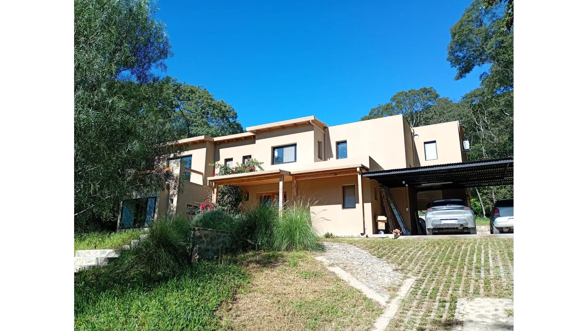 Exc casa 3 dorm suite/pileta/gge/esc/jard Valle Escondido