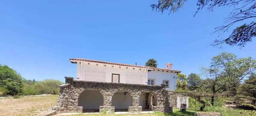 Venta casa en Villa Parque Siquiman con costa de río.