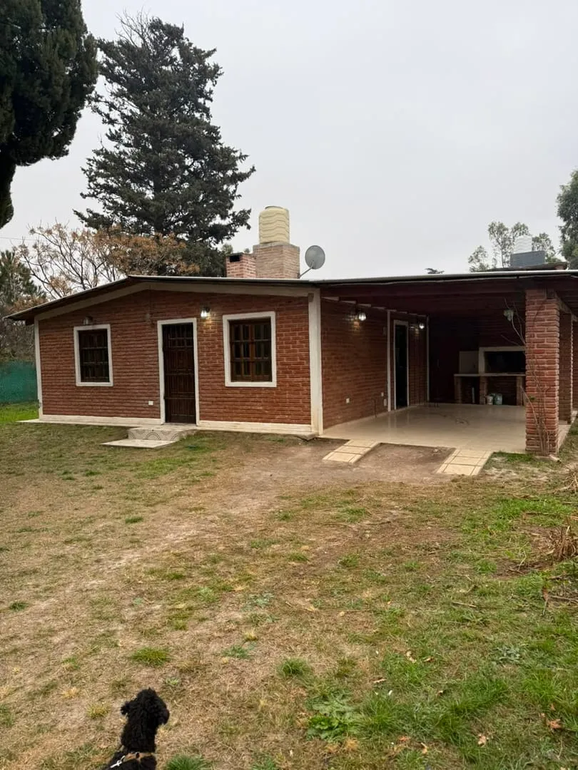 ¡CASA EN ALQUILER! | 2 DORMITORIOS Y AMPLIO ESPACIO VERDE