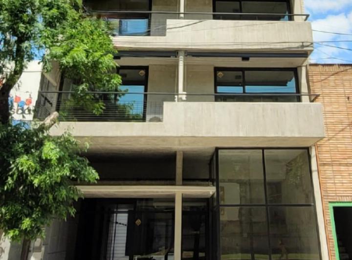 Local comercial · 142m²