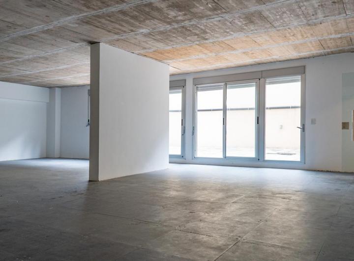 Oficina comercial · 349m² · 6 Ambientes · 3 Cocheras