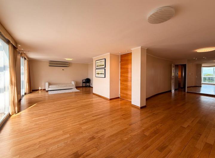 Departamento · 302m² · 6 Ambientes · 2 Cocheras