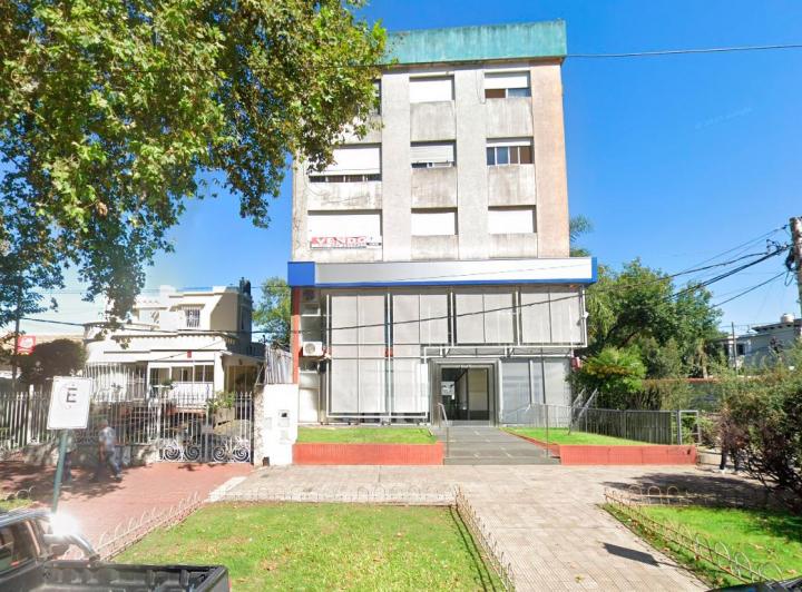 Local comercial · 372m²