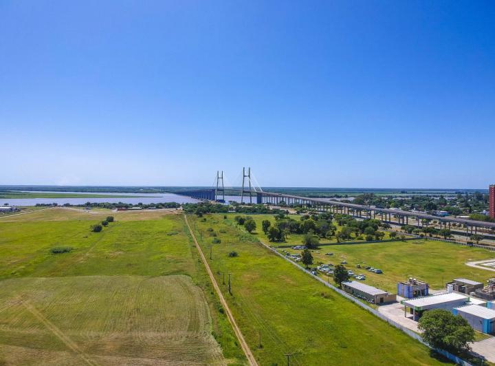 Terreno · 243m²