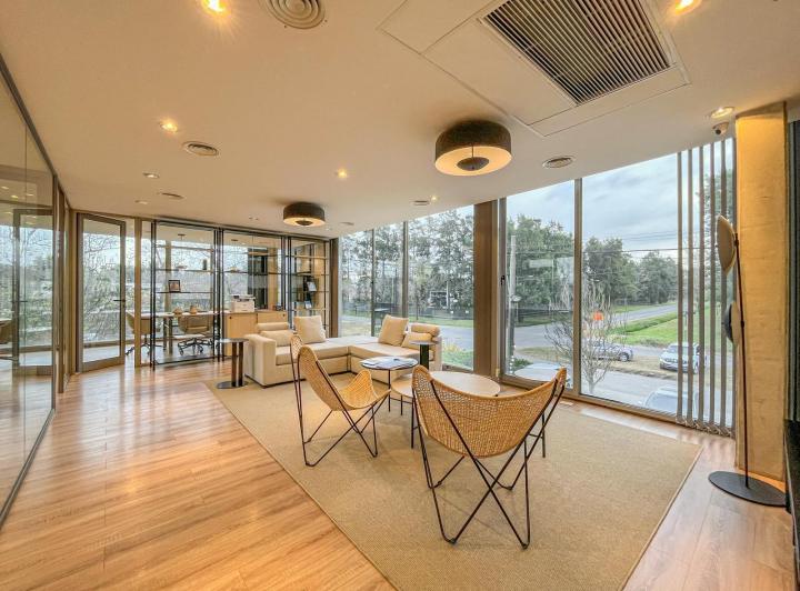 Oficina comercial · 200m² · 8 Ambientes