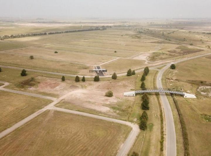 Terreno · 830m²