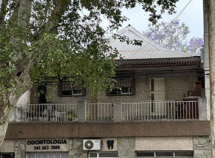 Casa · 356m² · 7 Ambientes · 1 Cochera