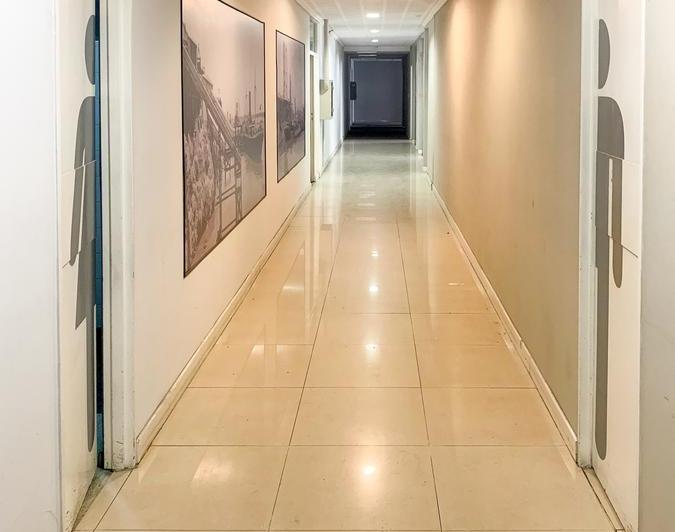 Oficina comercial · 850m² · 10 Ambientes · 9 Cocheras