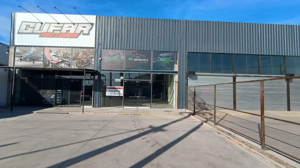 EXCELENTE LOCAL COMERCIAL EN ALQUILER