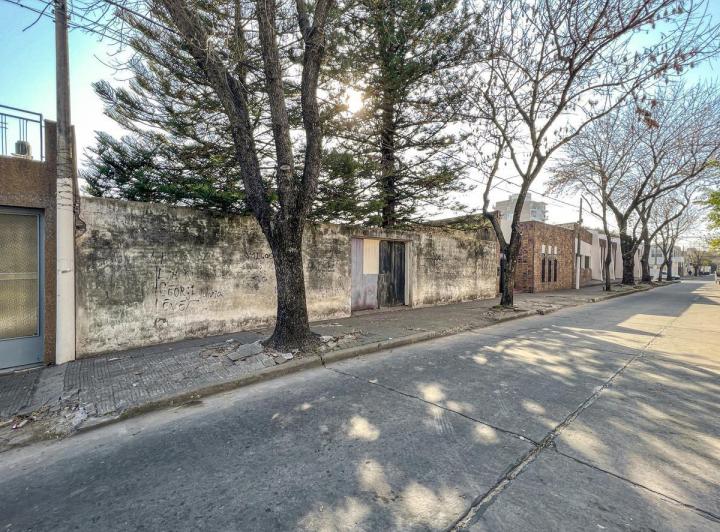 Terreno · 205m²