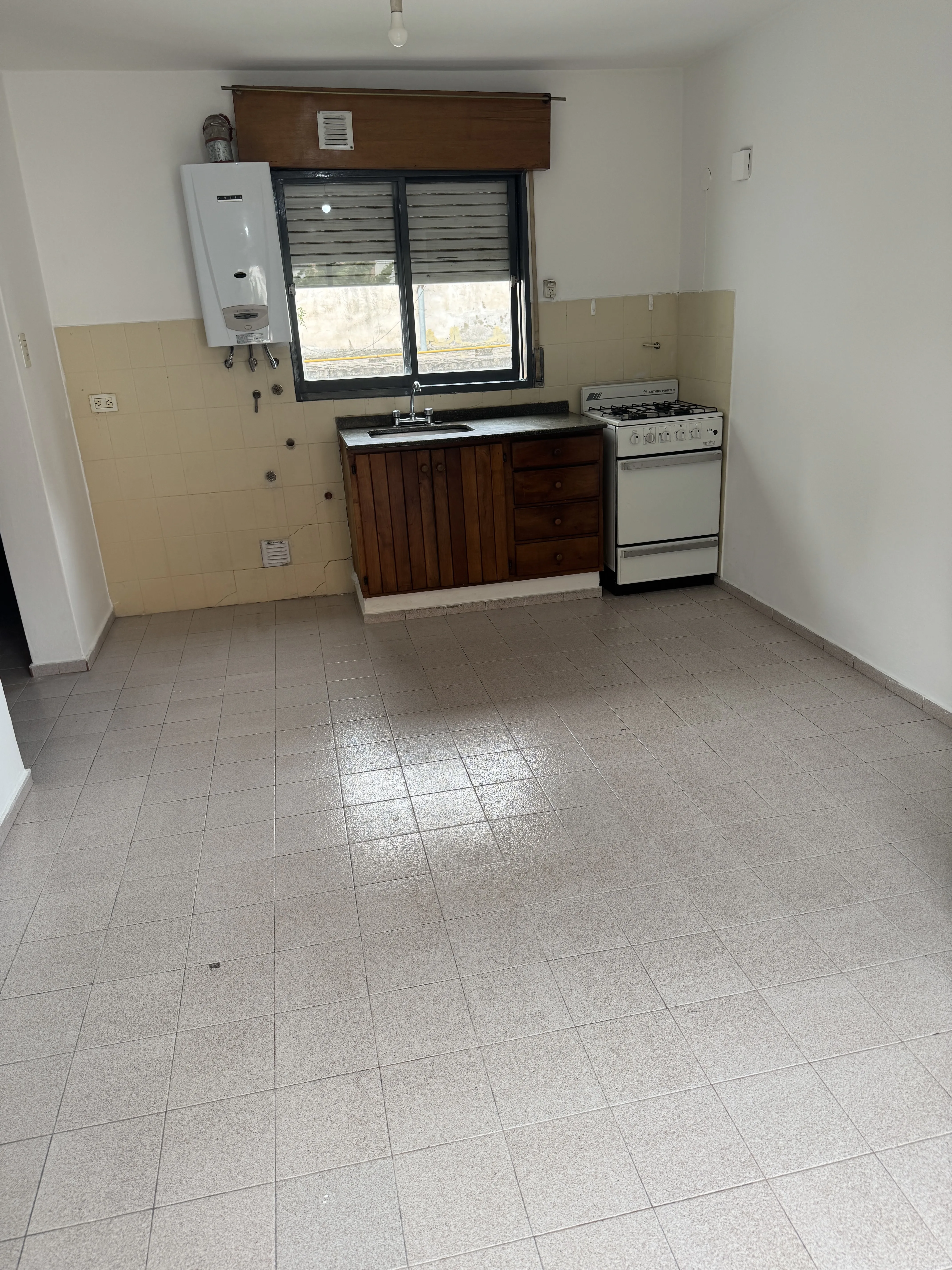 A mts. NUEVOCENTRO- PARAGUAY 209 -Depto 2 DORMITORIOS $575.000.-