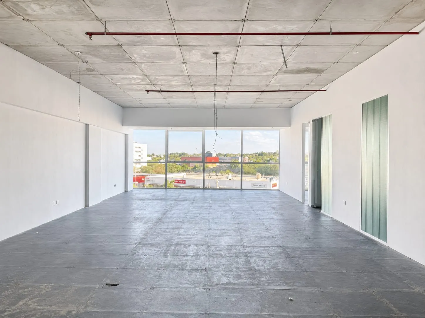 CIUDAD GAMA OFICINA 175M2