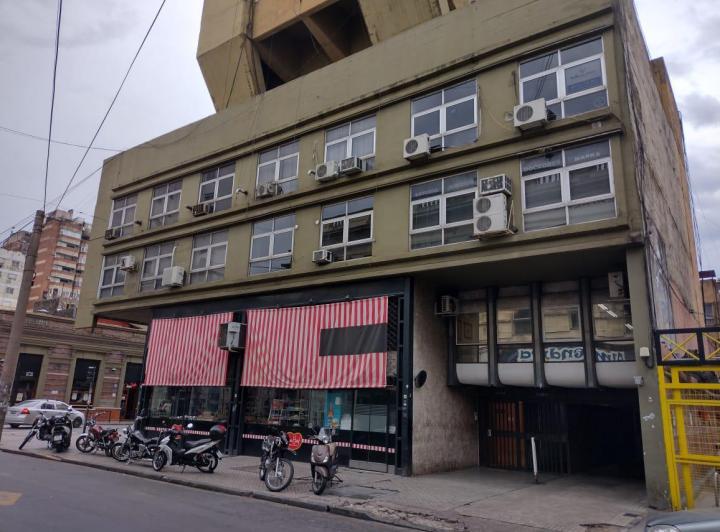 Depósito · 168m²