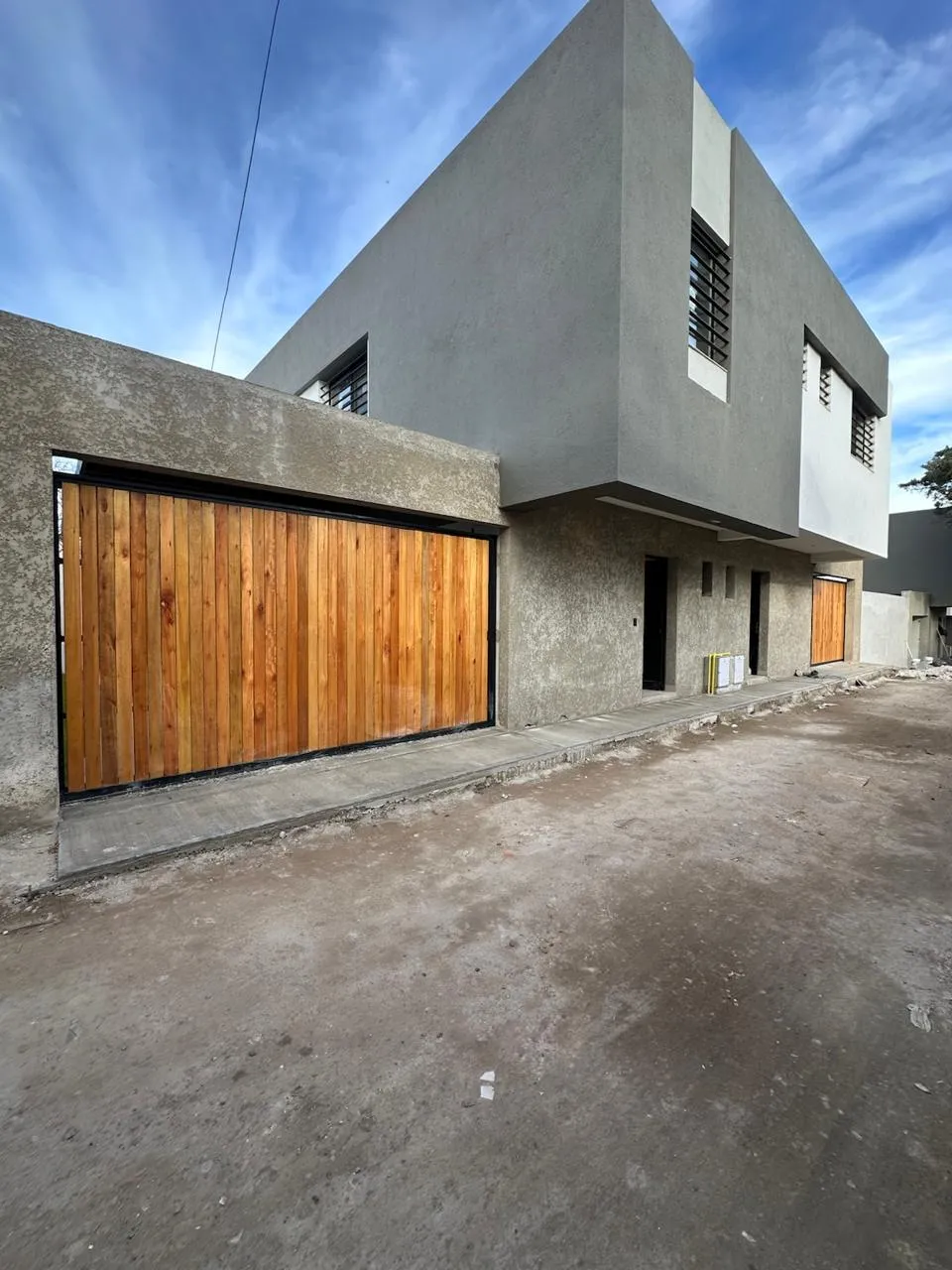 HOUSING ARGUELLO 2/3 DORM. EXC. UBICACION
