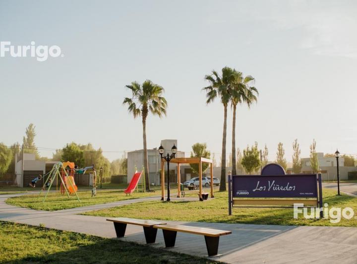 Terreno · 320m²