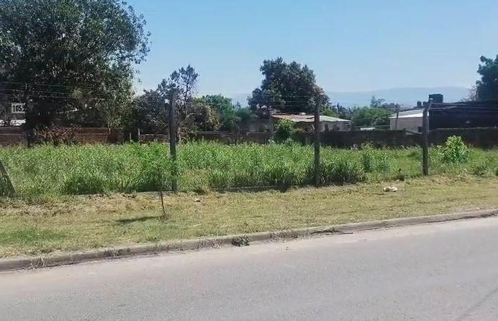 Terreno · 1484m²