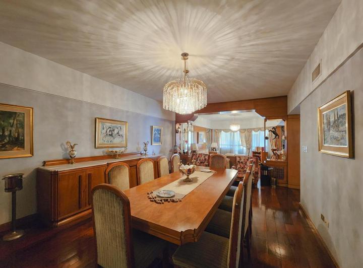 Departamento · 330m² · 8 Ambientes · 3 Cocheras