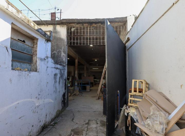 Bodega-Galpón · 327m² · 5 Ambientes