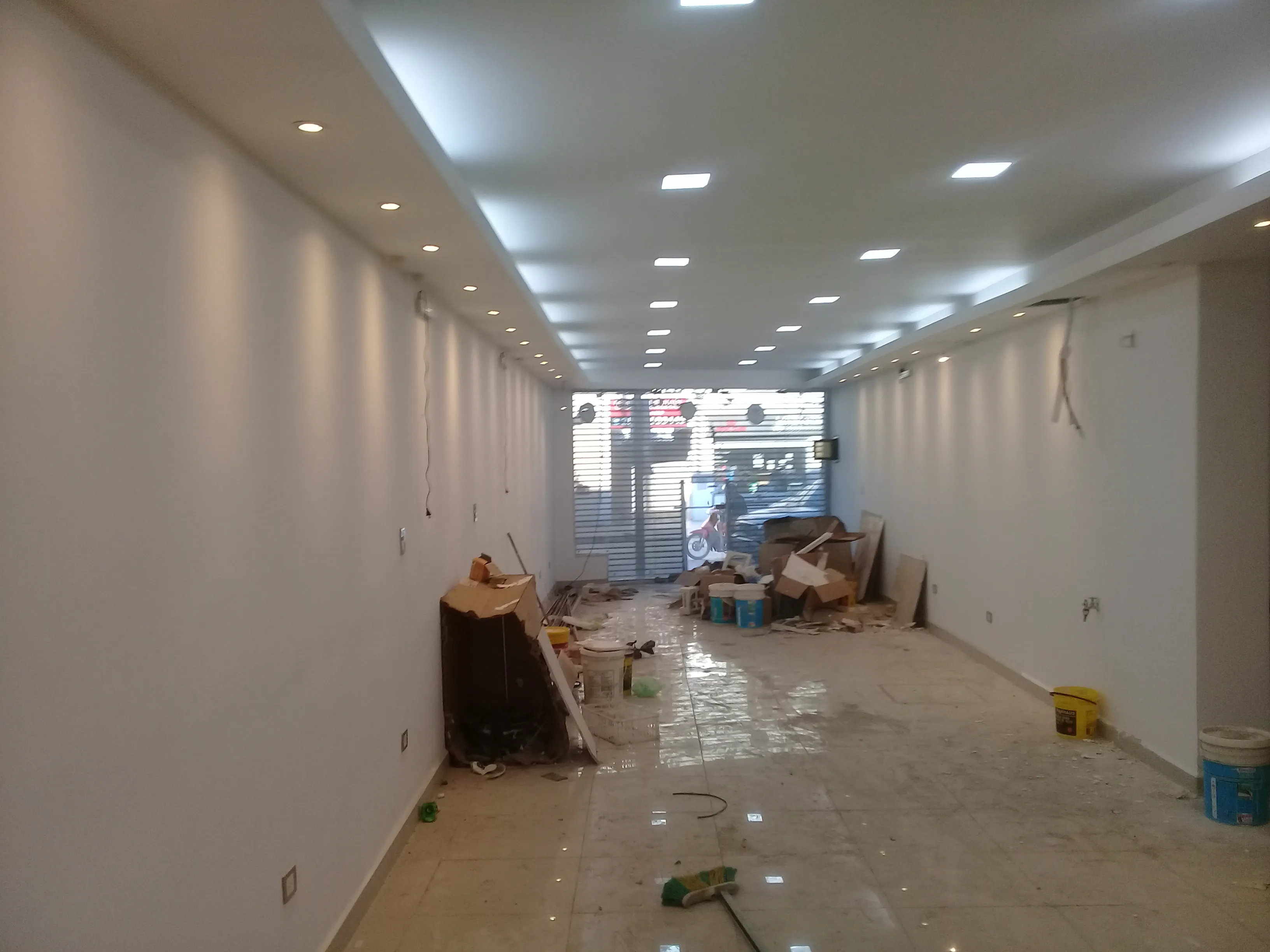 EXCLUSIVO LOCAL LISTO PARA TRABAJAR UN LUJO