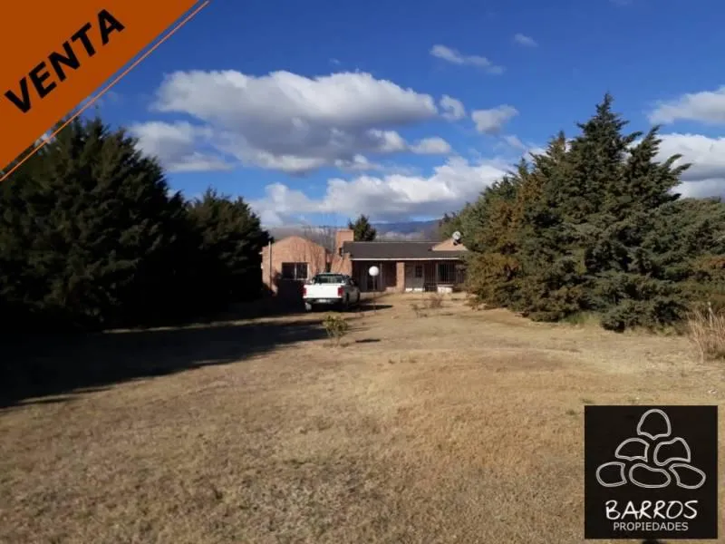 Casa en venta en localidad de Nono.