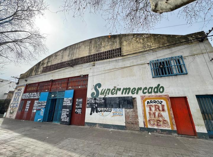 Local comercial · 400m²