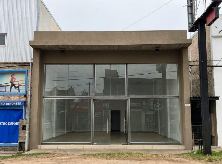 Local comercial · 200m²