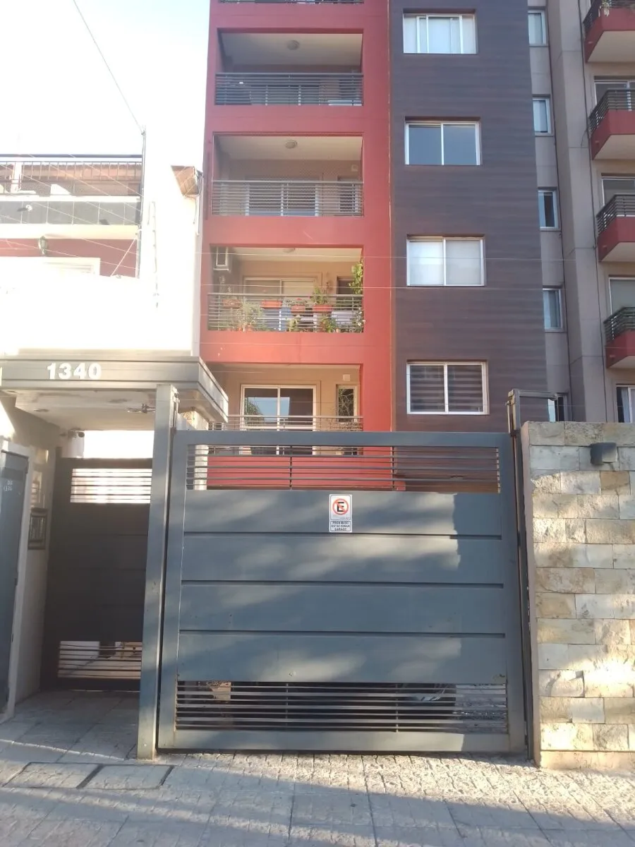 Alquiler Departamento 2 ambientes con balcón en Moron Sur