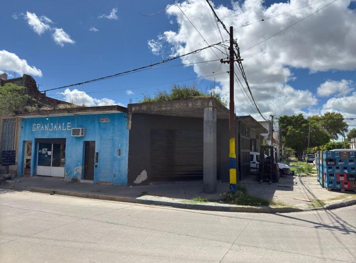 Local comercial · 200m²
