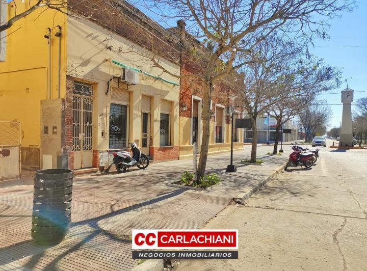 Casa · 186m² · 6 Ambientes · 1 Cochera