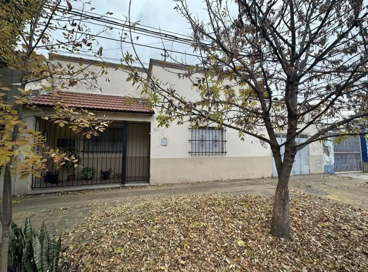 Casa · 163m² · 5 Ambientes · 1 Cochera