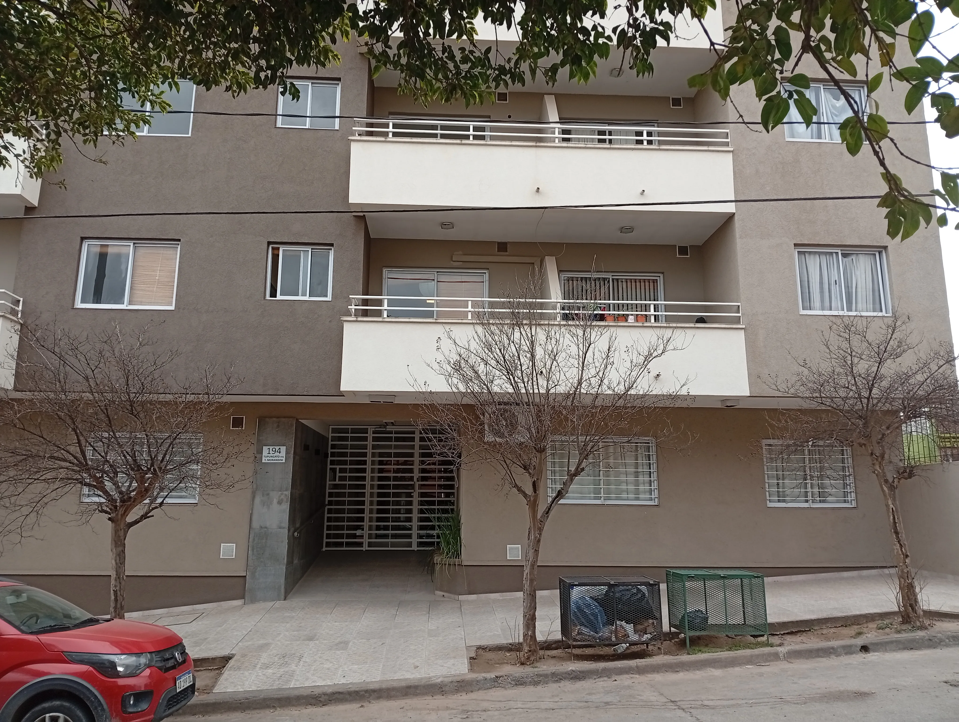 MUY LINDO DEPARTAMENTO EN VILLA CARLOS PAZ, ALQUILER TEMPORARIO PARA 3 PERSONAS – A 200 METROS DE LA PEATONAL, Gas Natural. Calefacción