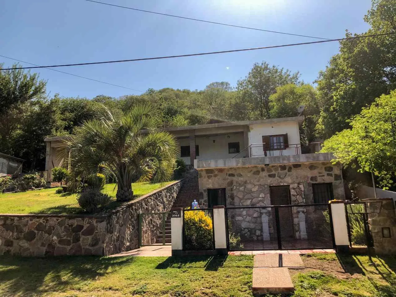 CASA CON DEPARTAMENTO - CABANA