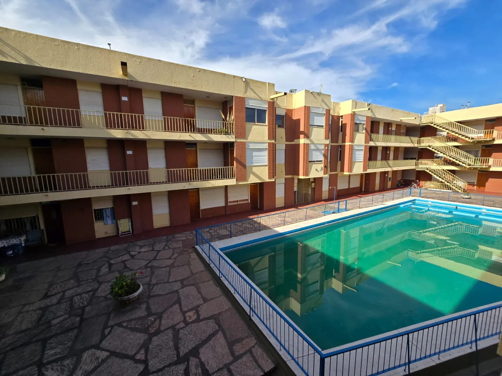 Venta: Departamento - 2 Dormitorios - Pileta, Terraza y Cochera - Belgrano - Carlos Paz