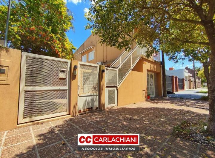 Casa · 177m² · 6 Ambientes · 1 Cochera