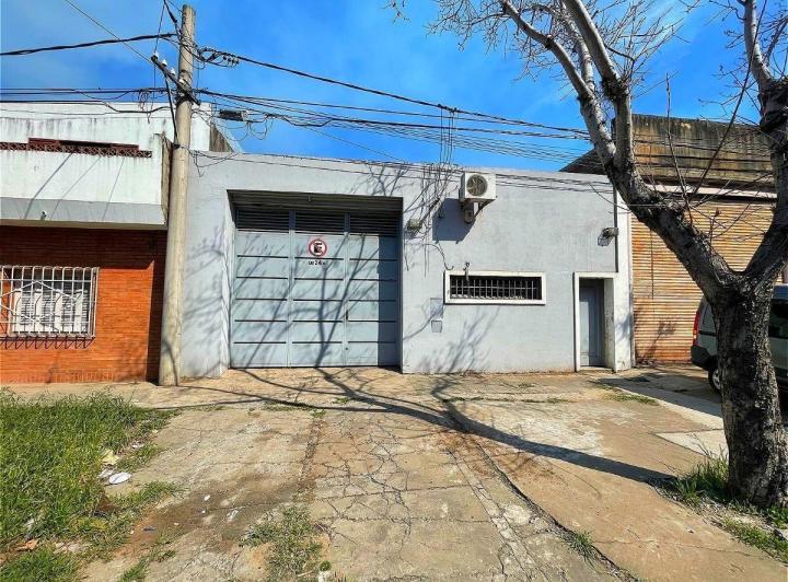 Bodega-Galpón · 200m²