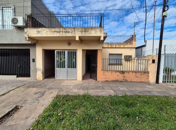 Casa · 137m² · 4 Ambientes · 1 Cochera