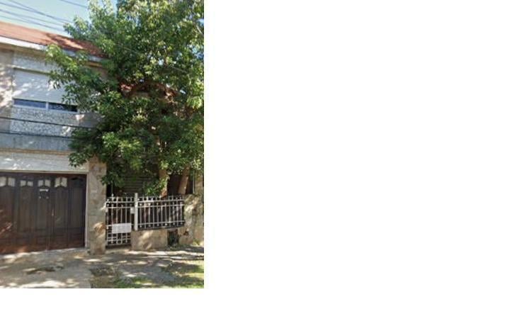 Casa · 327m² · 5 Ambientes · 1 Cochera
