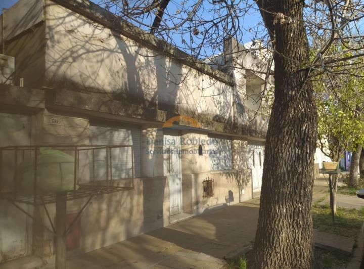 Casa · 151m² · 8 Ambientes · 1 Cochera