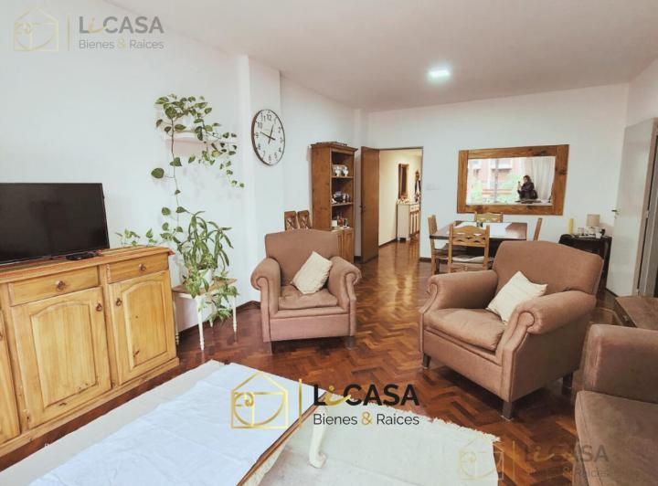 Departamento · 102m² · 7 Ambientes · 1 Cochera
