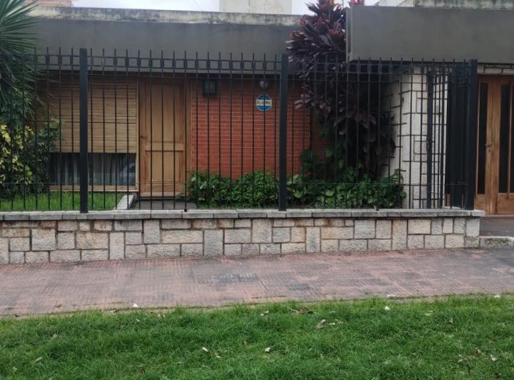 Casa · 144m² · 6 Ambientes · 1 Cochera