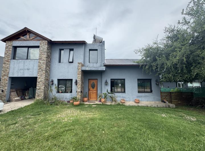 Casa · 150m² · 2 Dormitorios · 1 Cochera